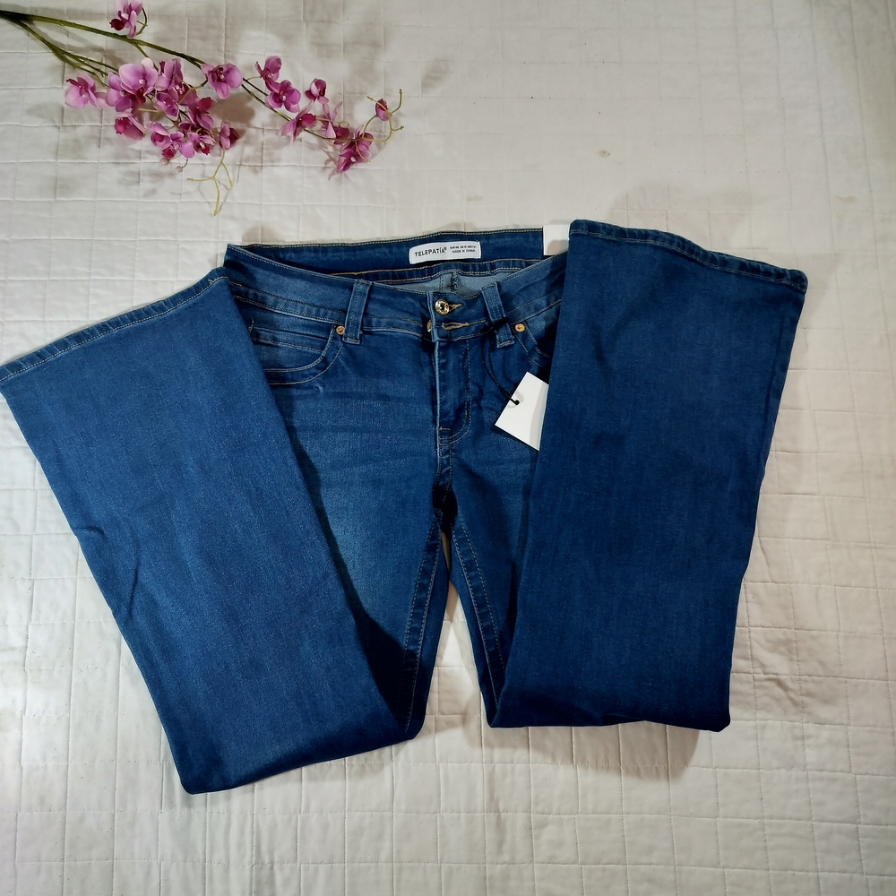 Denim Co. Women's Straight Leg Jeans in Classic Blue
